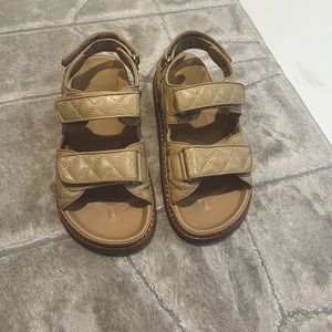 Hiranni Sandal Sheep Nappa 
Tony Bianco